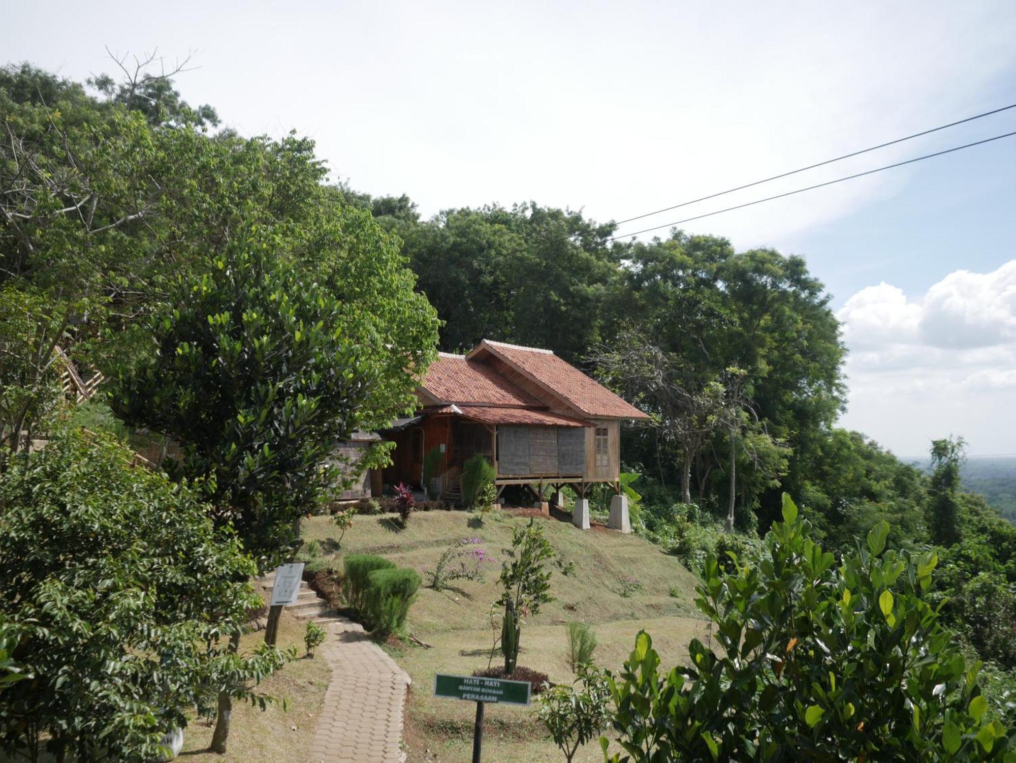 Gunung Dago Resort Bogor Syariah Exterior photo