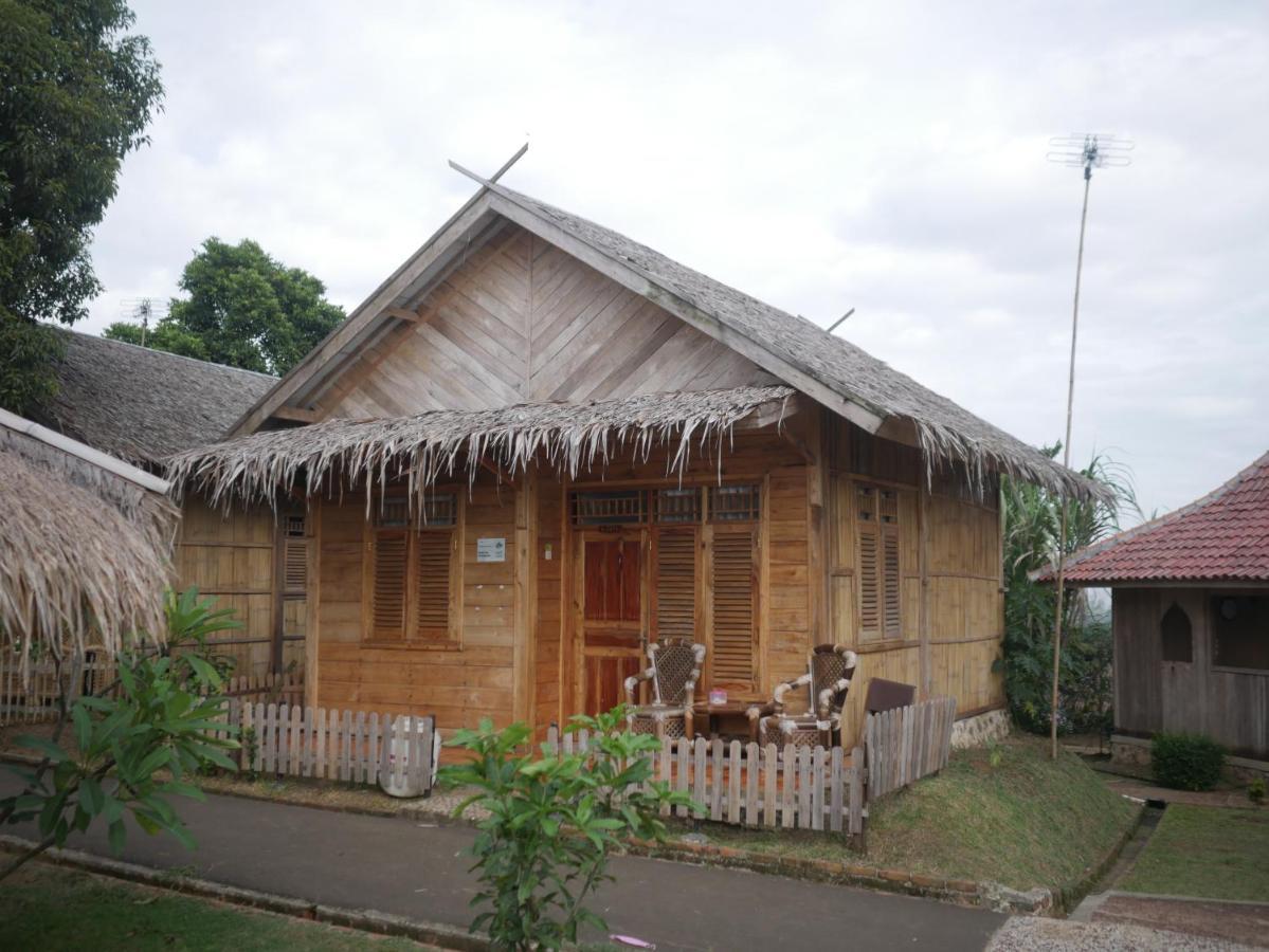 Gunung Dago Resort Bogor Syariah Exterior photo